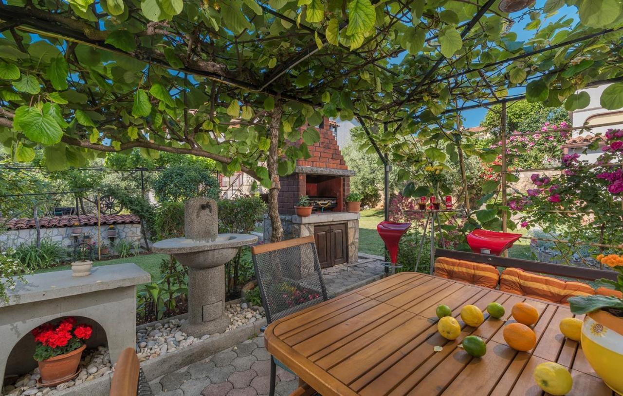 Apartments Loredana Porec Exterior photo